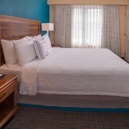 Residence Inn By Marriott Chesapeake Greenbrier Exterior photo