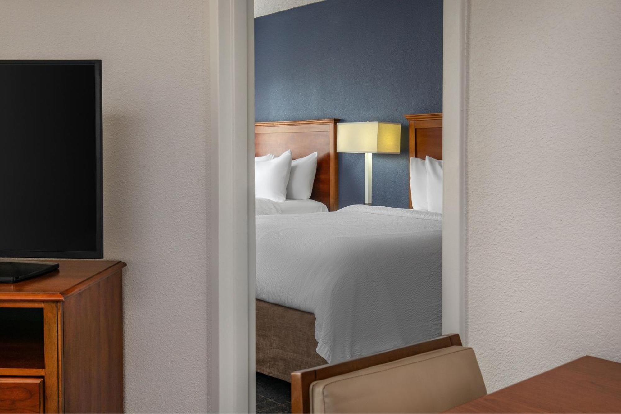 Residence Inn By Marriott Chesapeake Greenbrier Exterior photo