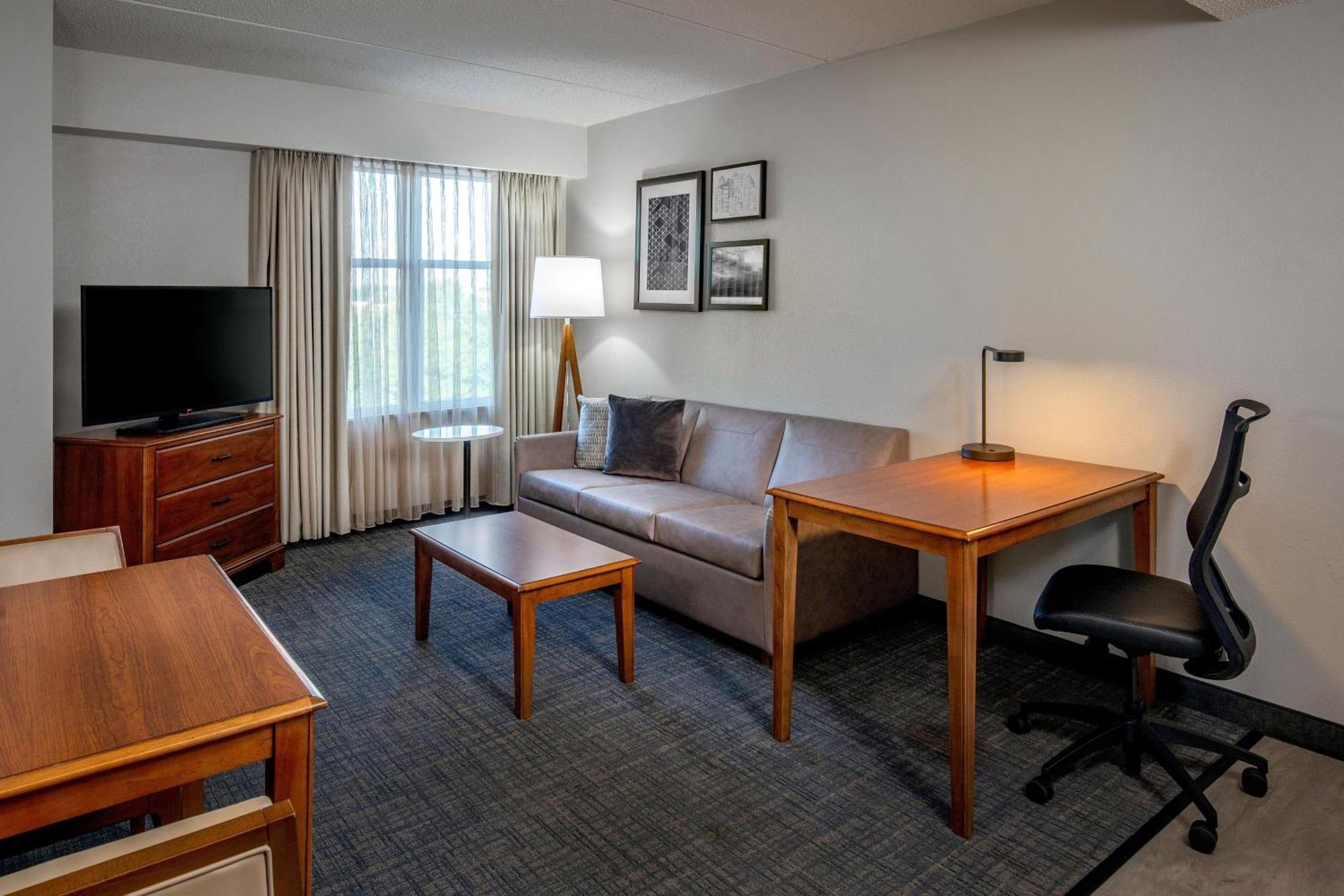 Residence Inn By Marriott Chesapeake Greenbrier Exterior photo