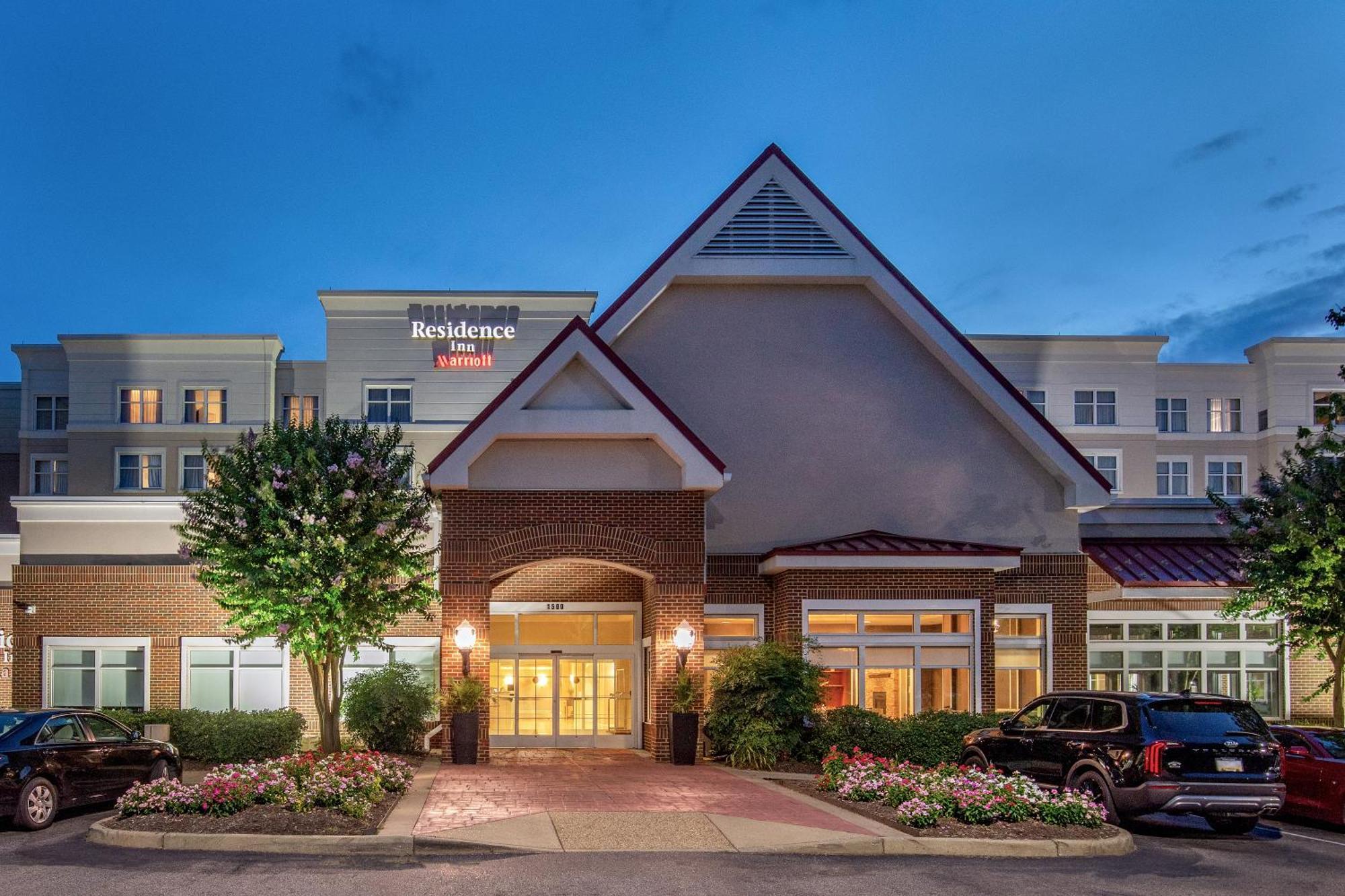 Residence Inn By Marriott Chesapeake Greenbrier Exterior photo