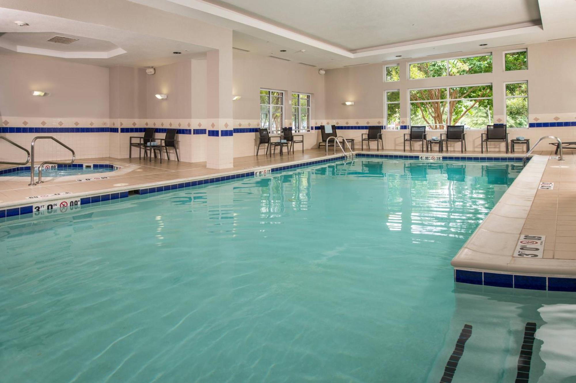 Residence Inn By Marriott Chesapeake Greenbrier Exterior photo