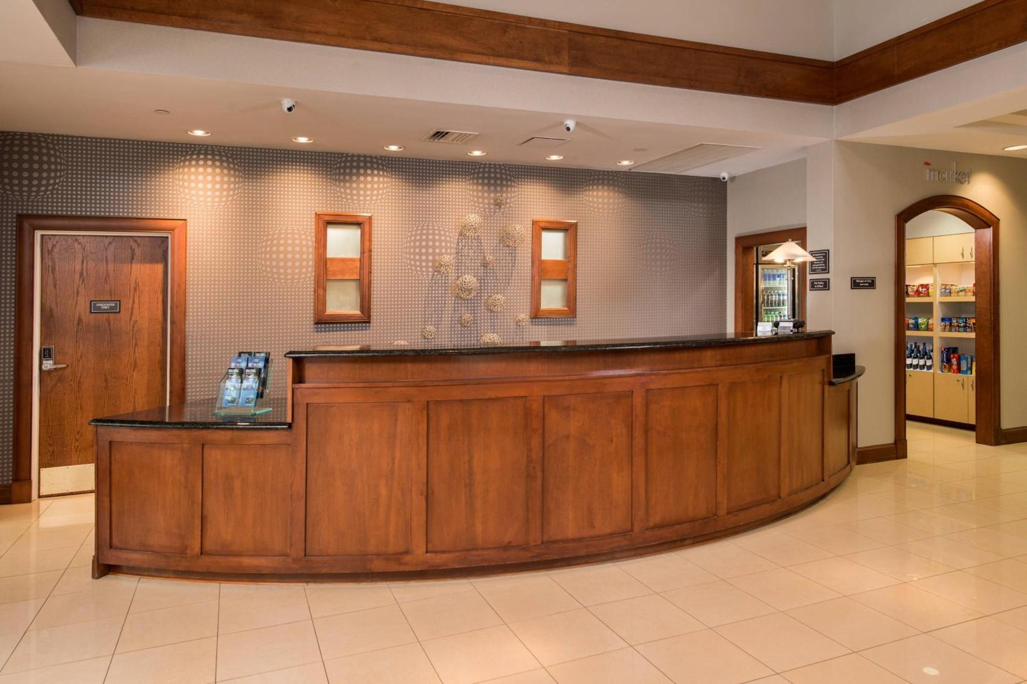 Residence Inn By Marriott Chesapeake Greenbrier Exterior photo